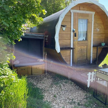 Schlaffass - Schlafen Im Holzfass Thallern Gumpoldskirchen Bagian luar foto