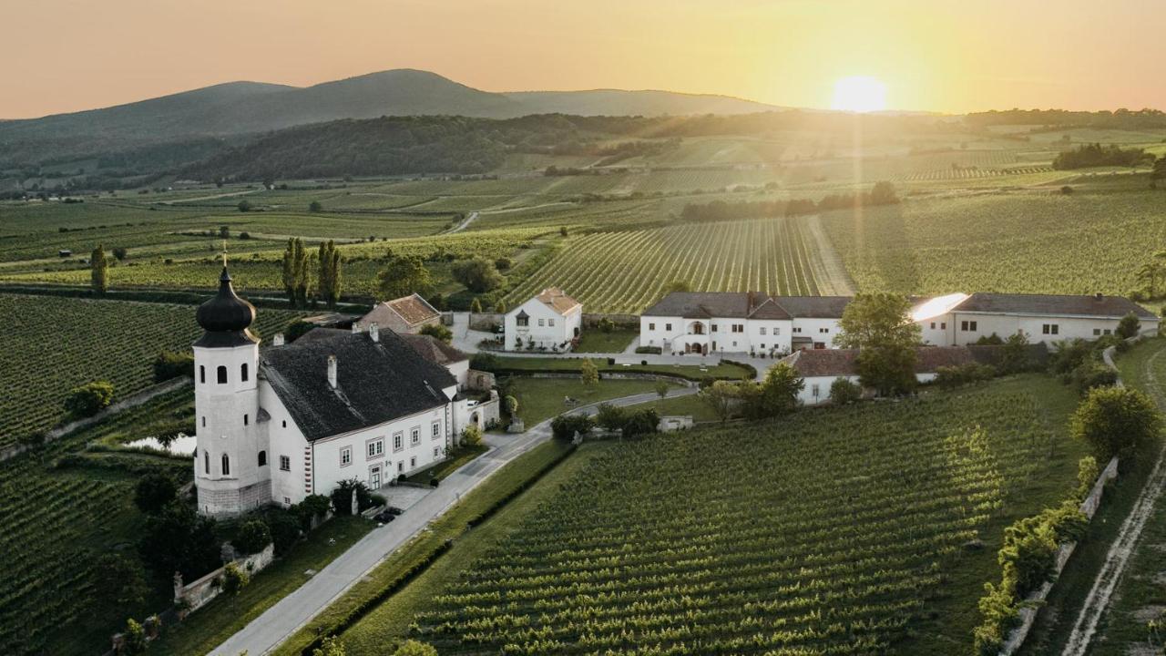 Schlaffass - Schlafen Im Holzfass Thallern Gumpoldskirchen Bagian luar foto